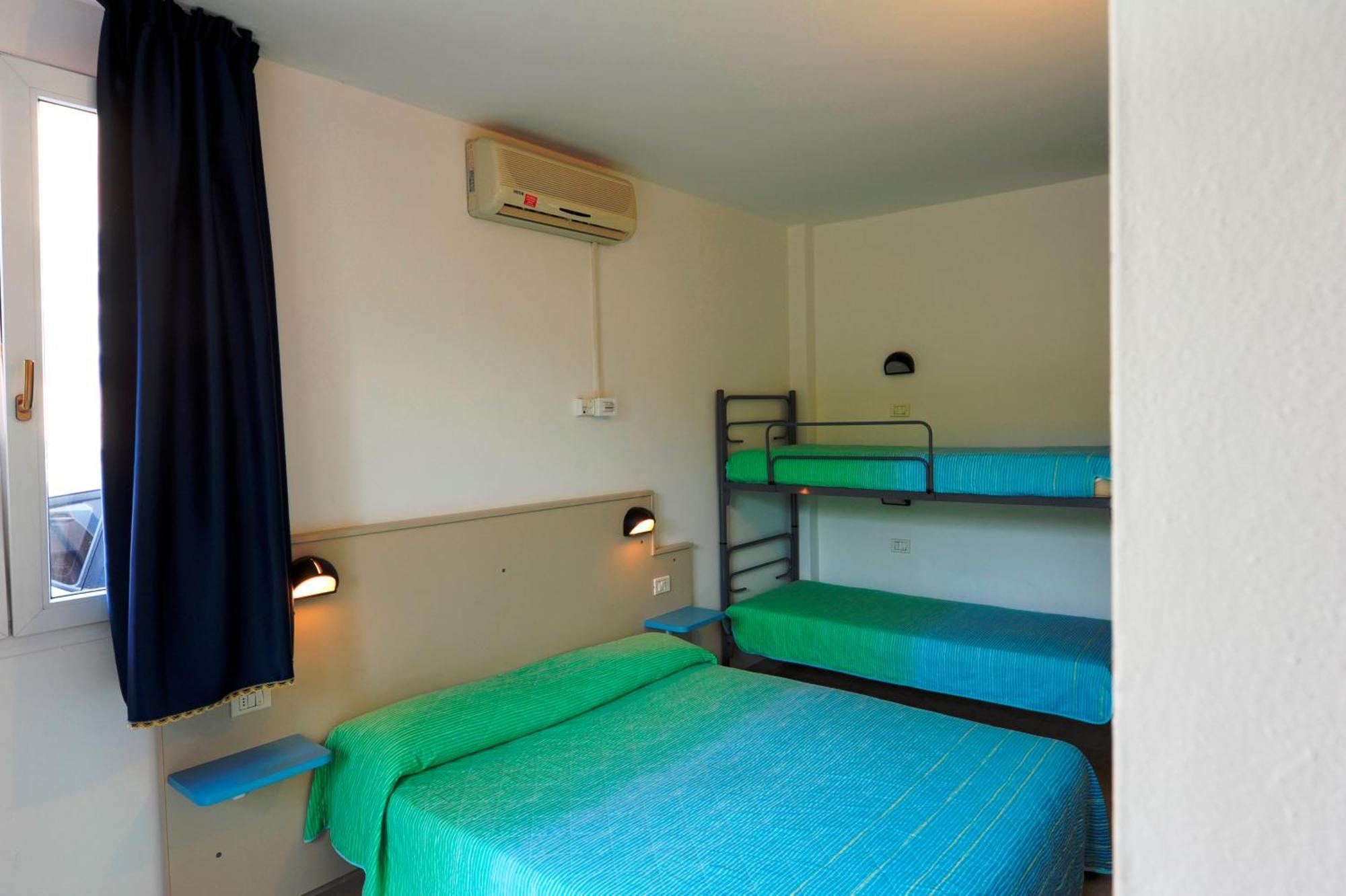 Camping Bella Italia Peschiera del Garda Room photo